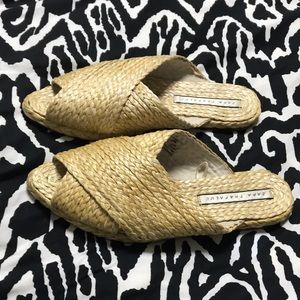 • Zara • Natural Raffia Cross Strap Sandals Sz 37